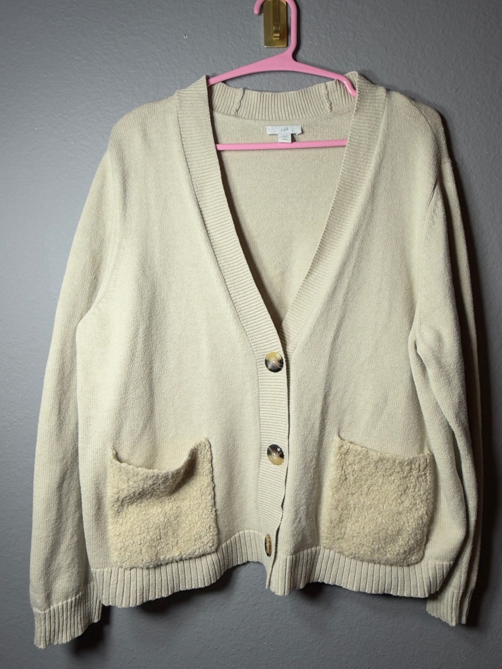 J. Jill Cream Chunky V-Neck Button Cardigan